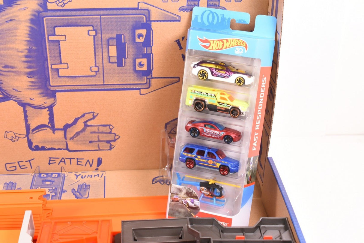 Hot Wheels track builder kit with cars and building pieces for Mattel DWW97