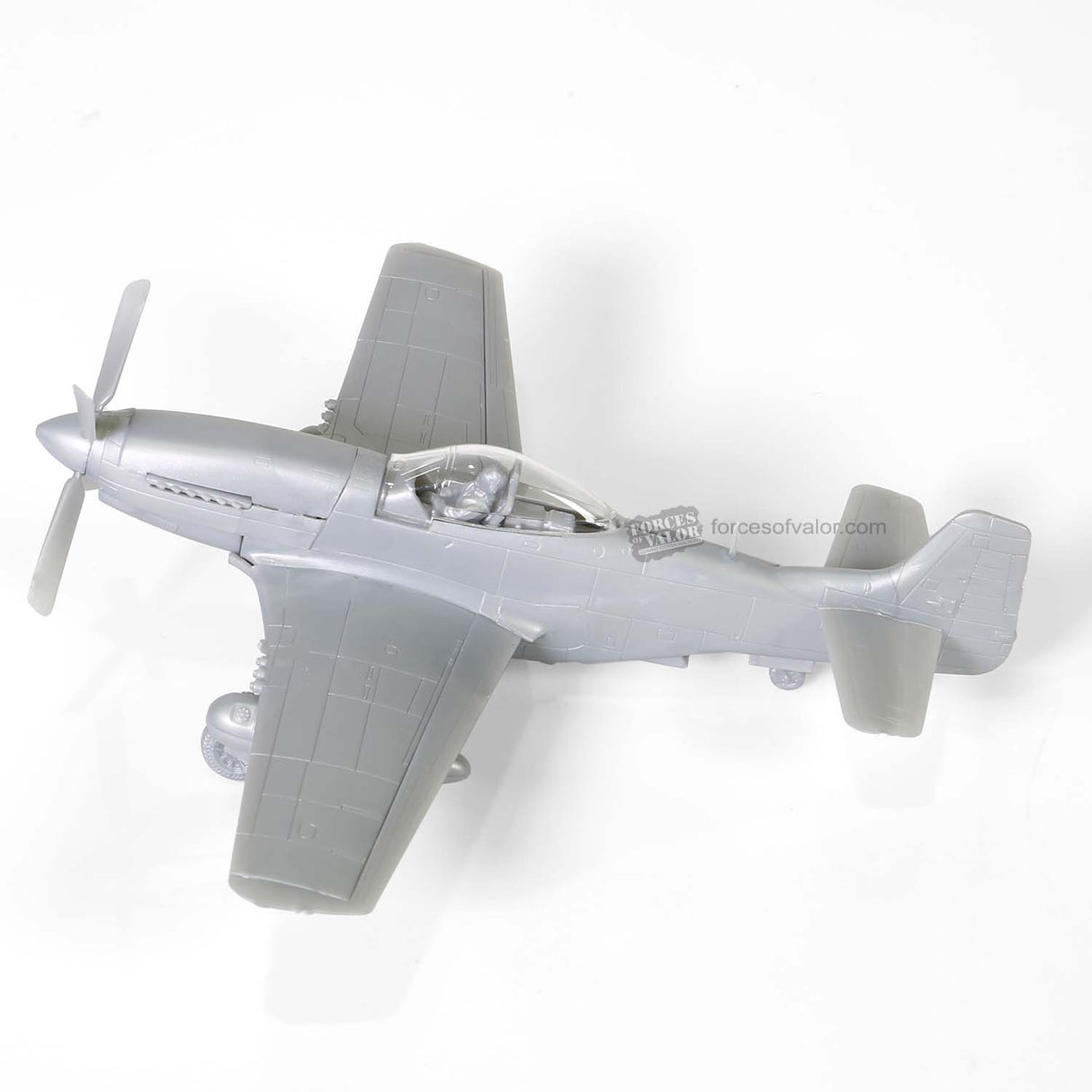 U.S. P-51D Mustang Great Britian Jan 1945 1:72 | 873010A | Waltersons