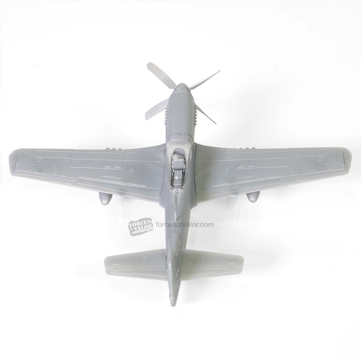 U.S. P-51D Mustang Great Britian Jan 1945 1:72 | 873010A | Waltersons