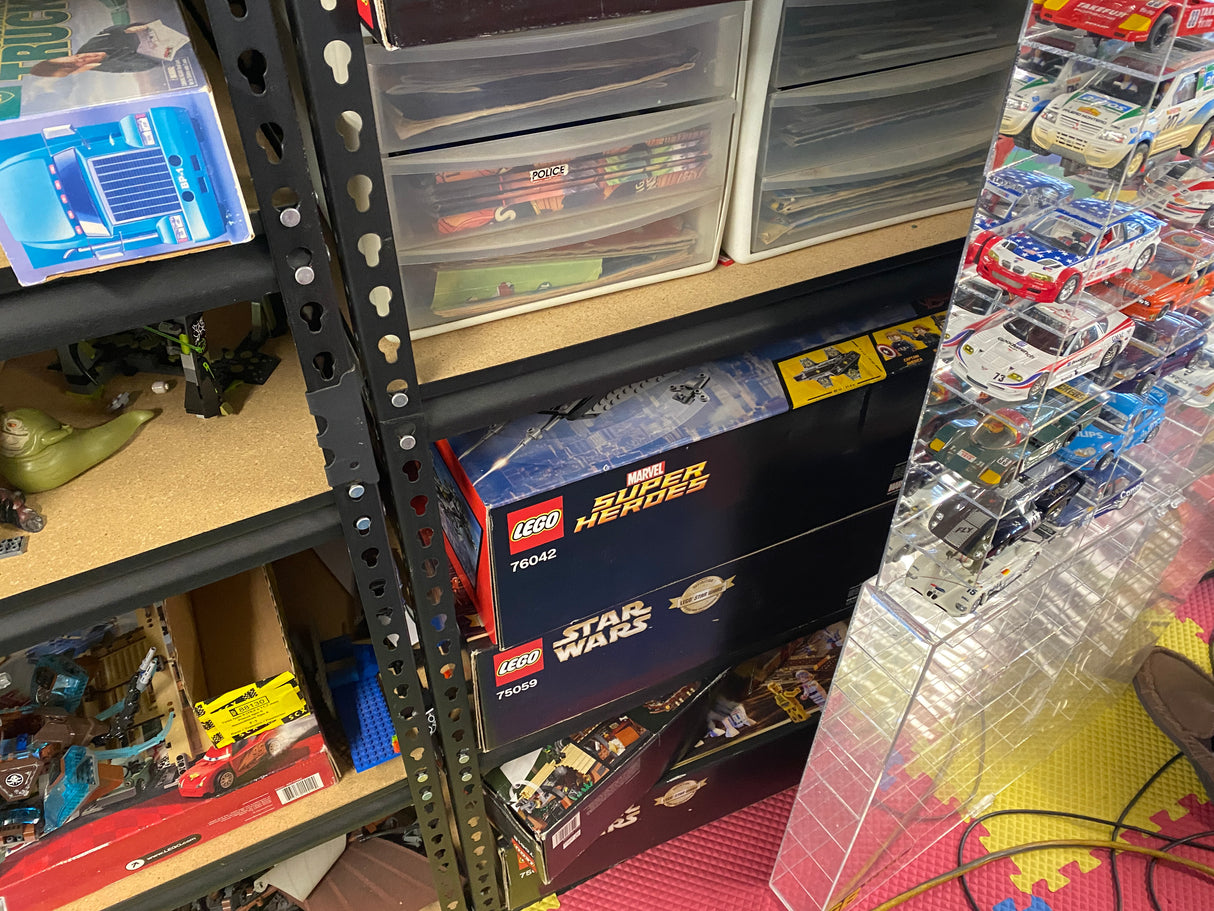 Mega Mega Mother Load of Lego sets , Bricks , prebuilt sets, Manuals, last 30 yr