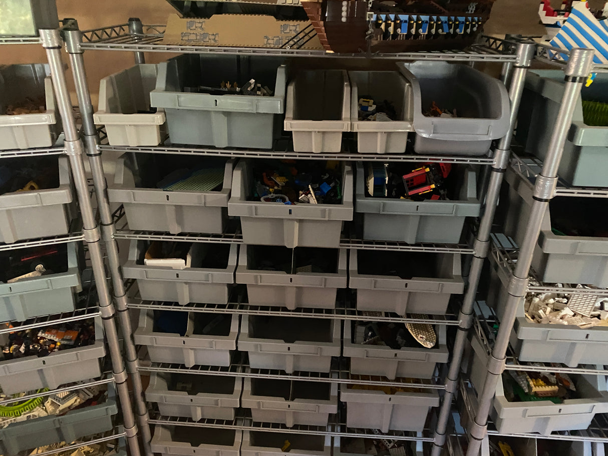 Mega Mega Mother Load of Lego sets , Bricks , prebuilt sets, Manuals, last 30 yr