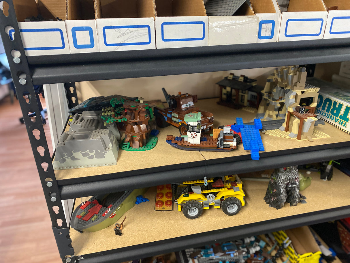 Mega Mega Mother Load of Lego sets , Bricks , prebuilt sets, Manuals, last 30 yr