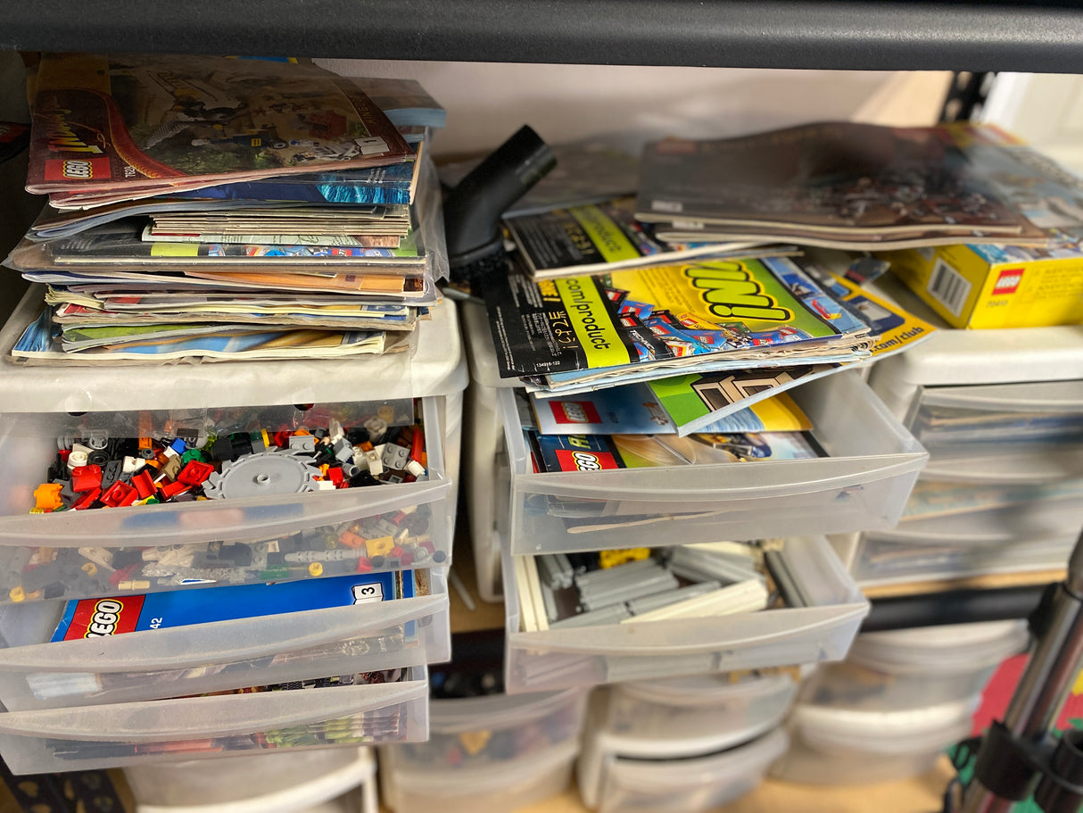 Mega Mega Mother Load of Lego sets , Bricks , prebuilt sets, Manuals, last 30 yr