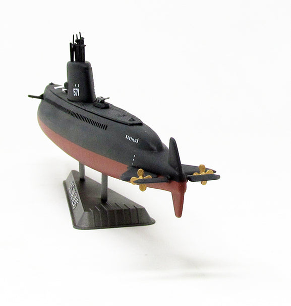 Model kit of the USS Nautilus submarine, ready for assembly for Atlantis Model Co ALM750, front view