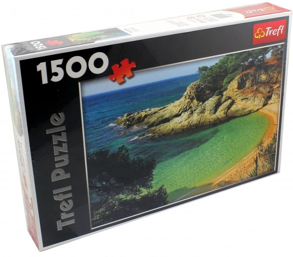 Jigsaw puzzle box showing a scenic bay with green water and rocky shore for Trefl TRF26091