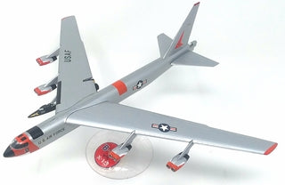 Gray B-52 bomber model kit with attached X-15 scale models for Atlantis Model Co ALM273