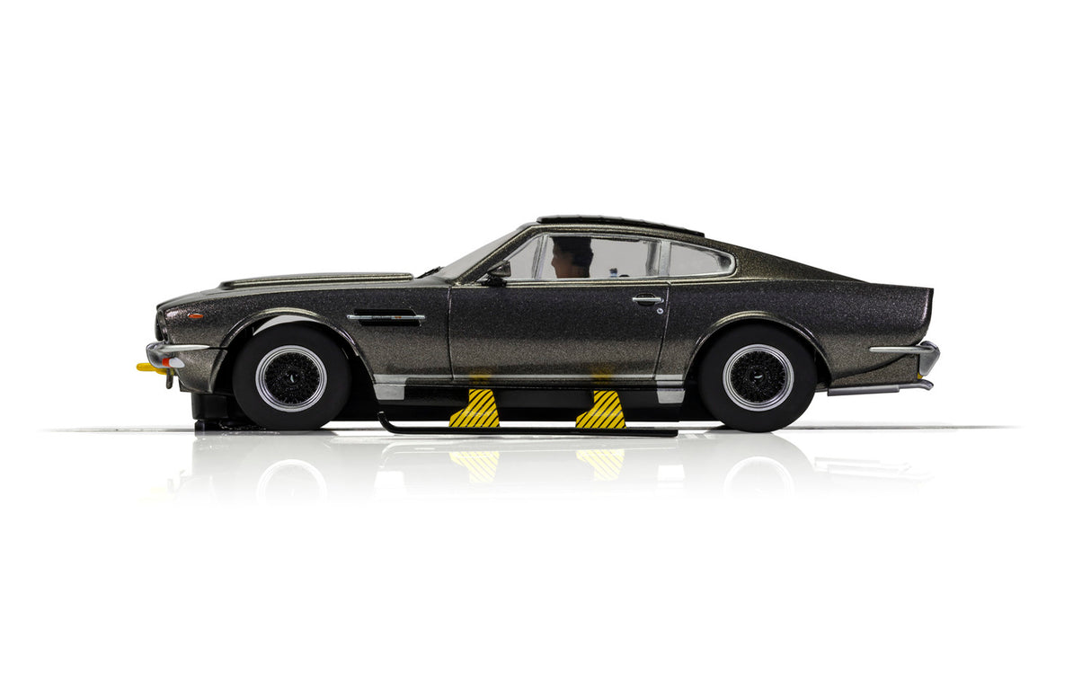 James Bond Aston Martin V8 "The Living Daylights" | C4239 | Scalextric