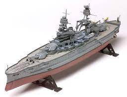 Scale model of the USS Arizona battleship for Revell 301