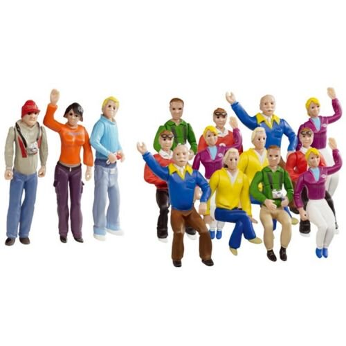 Set of collectible action figures depicting various characters for Carrera 21128