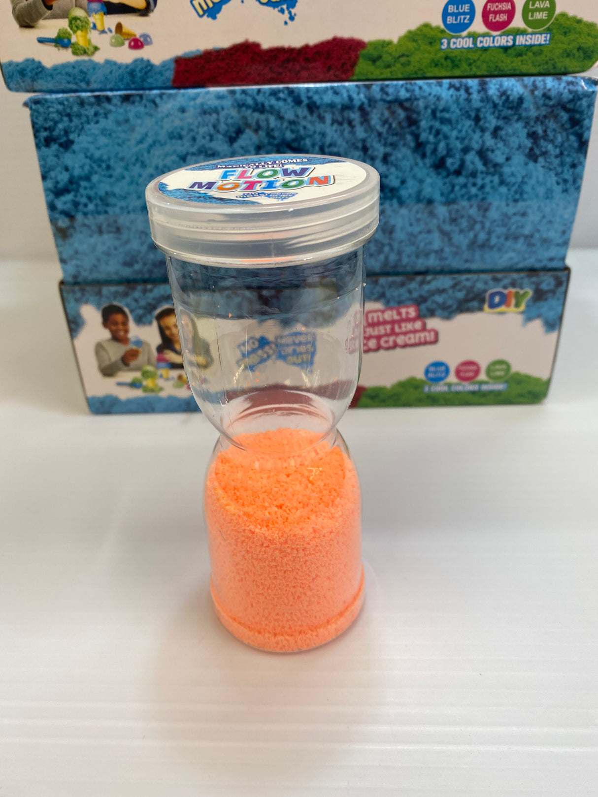 Hourglass Flowing Moving Sand Putty | 88477 | BVP