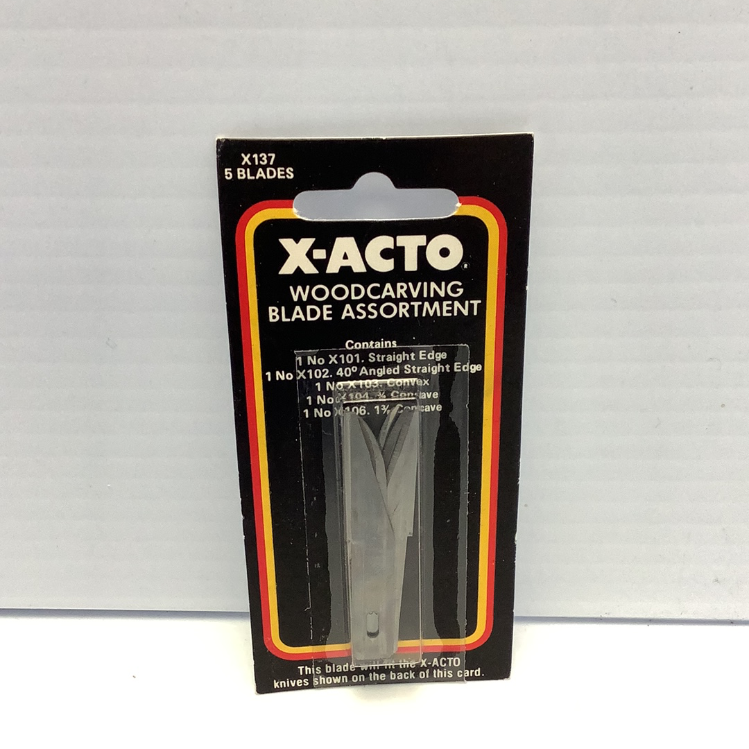 Assortment of five woodcarving blades in various shapes and sizes for X-ACTO X137