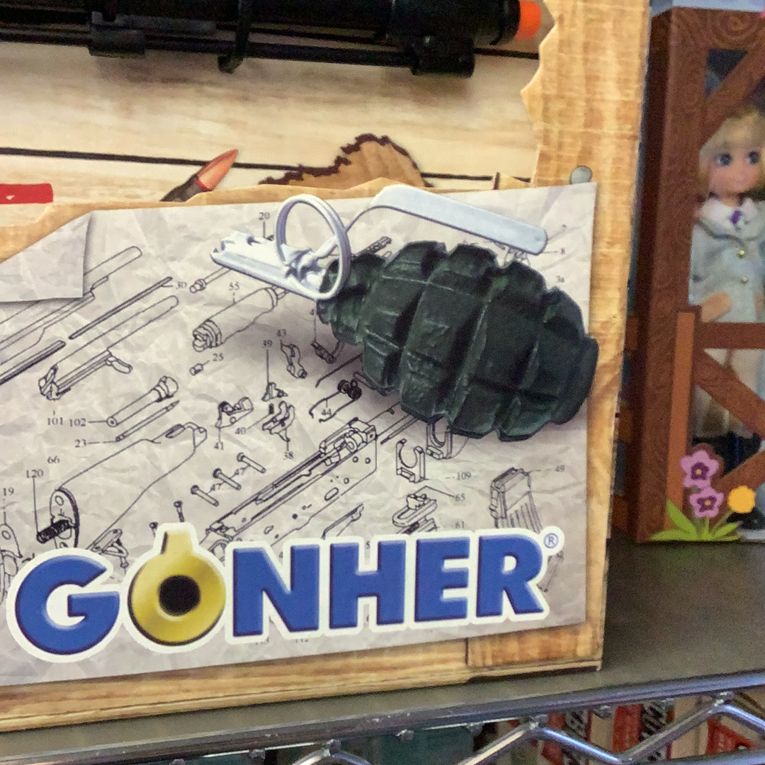 Gun parts diagram with a black assault rifle model and "GONHER" logo for 137/6