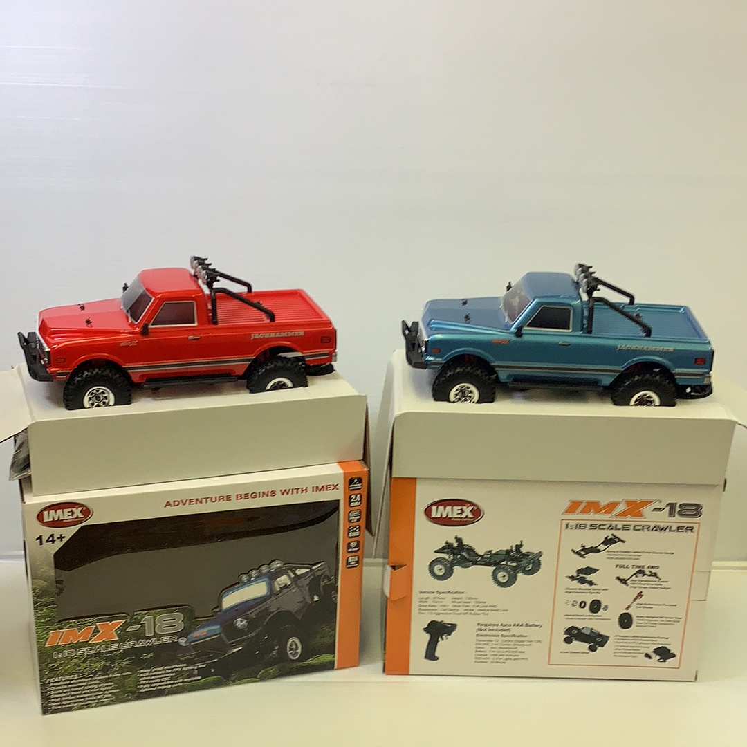 Red and blue scale crawlers with associated product boxes for IMX IMX25000