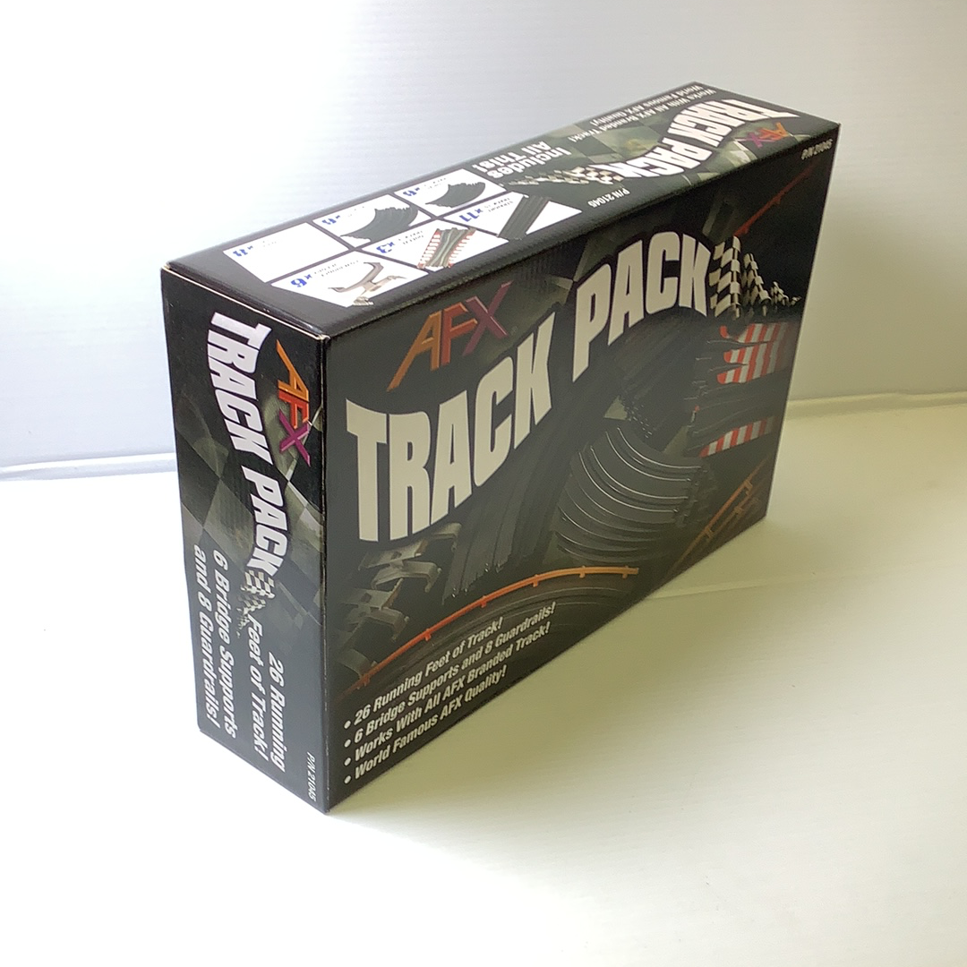 Box set containing track pieces for model railroads for AFX/Racemaster 21045