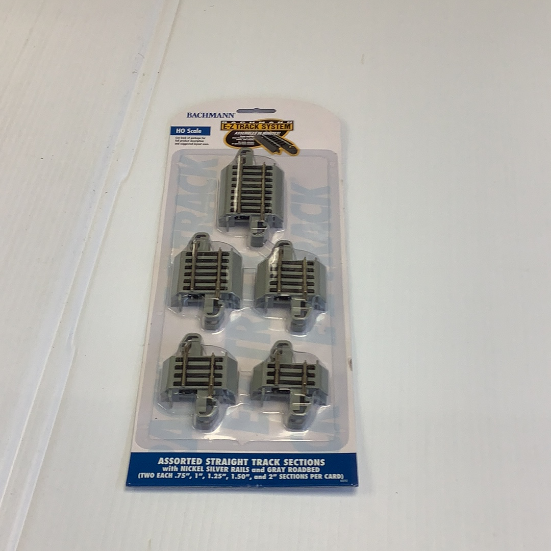 Assorted ho scale track connector pieces in a clear plastic blister pack for Bachmann 44592