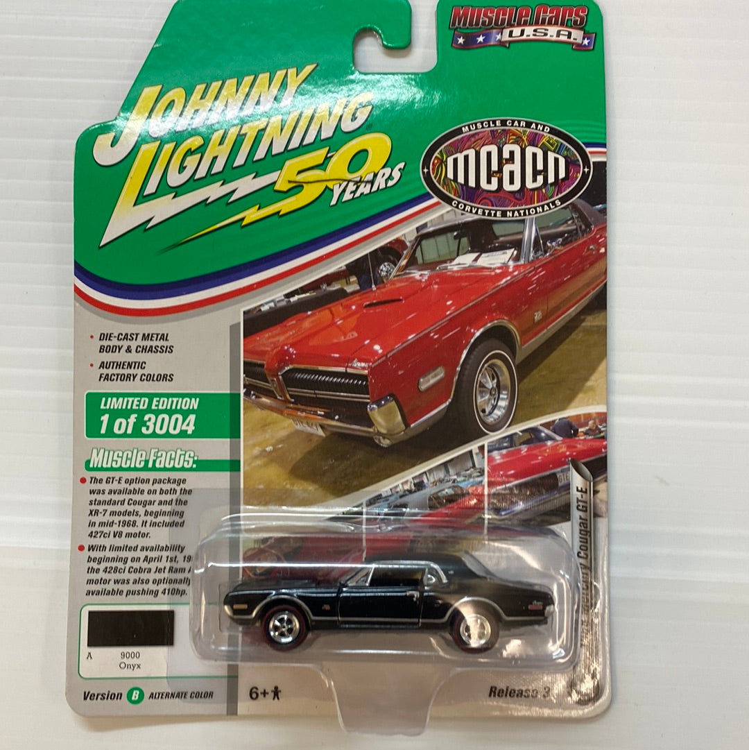 Die-cast muscle car set featuring classic American vehicles for Johnny Lightning Die Cast JLMC021-B-3-5, rear view