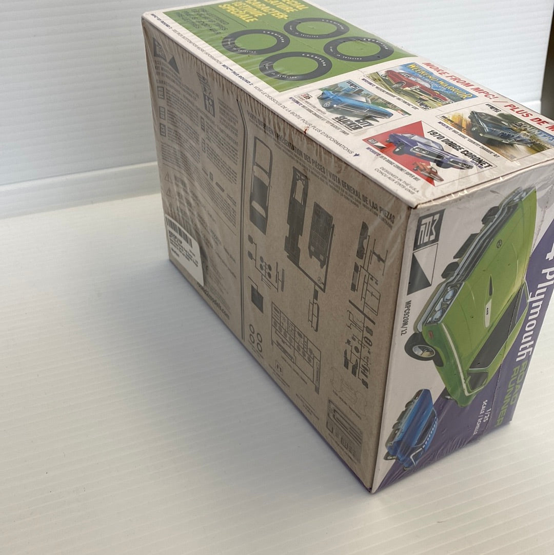 Model kit box for 1974 Plymouth Road Runner for AMT Model MPC920