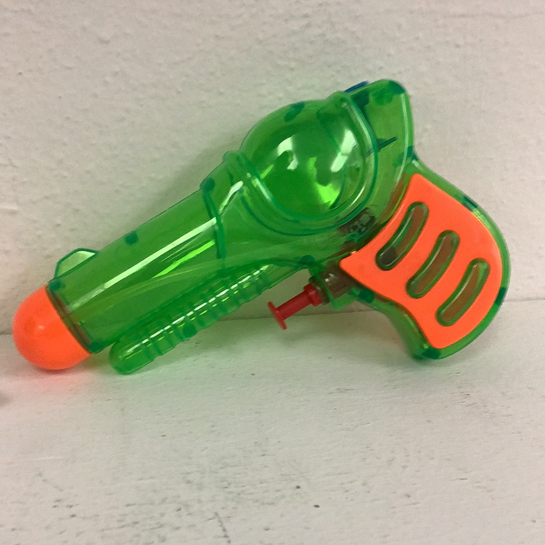 Green and orange water gun toy for outdoor fun for IMEX-Toys 87850-nv, rear view