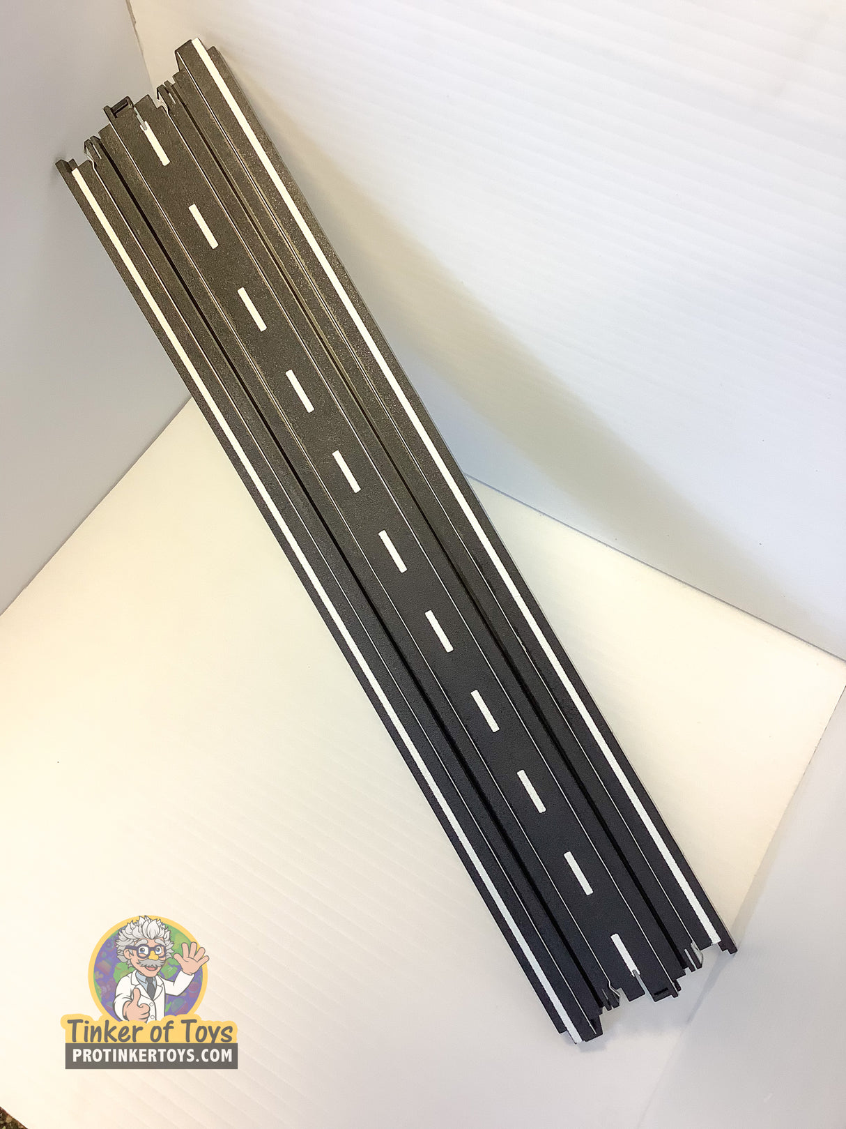 Auto World 15" Traxessories Straight Track BULK | 00171BULK | Auto World-Auto World-White Lines - 2 Pack-ProTinkerToys