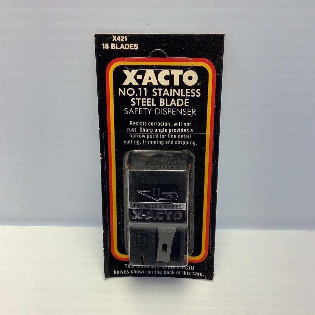 Pack of 15 No. 11 stainless steel blades for precision cutting for X-ACTO X421