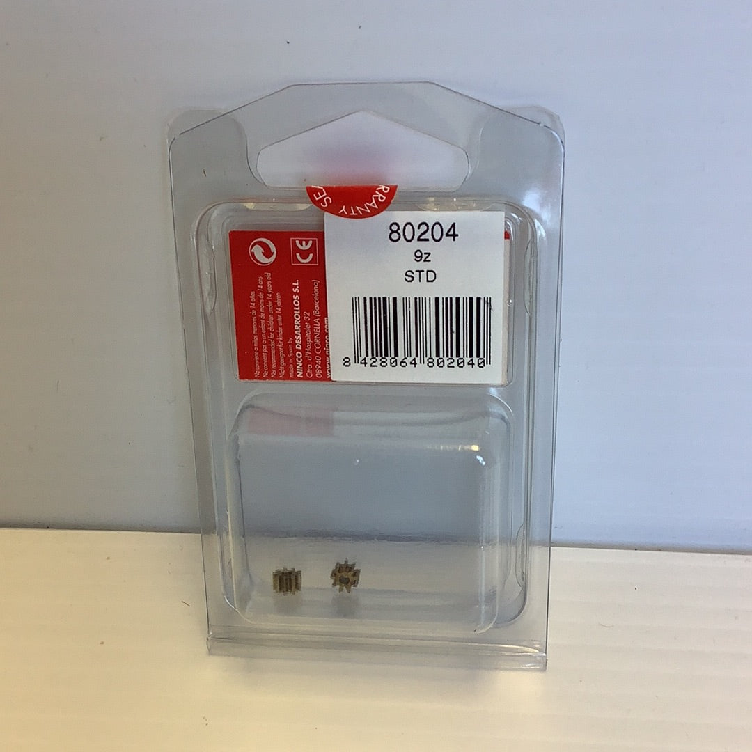 Small hardware parts in clear plastic packaging with label 80204, 9z STD for NINCO
