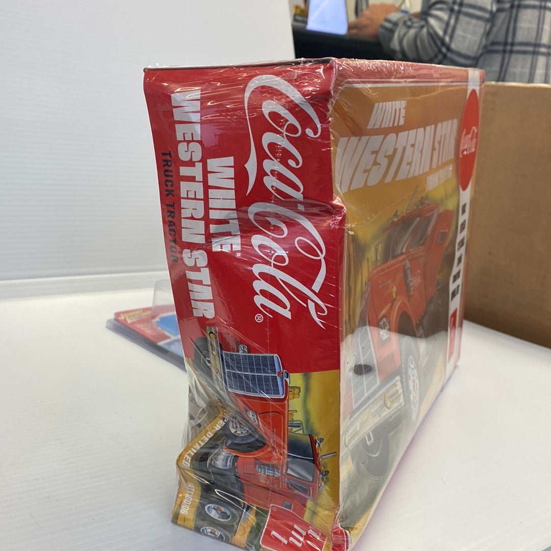 Model kit box for a White Western Star semi tractor with Coca-Cola theme for Round2 AMT1160