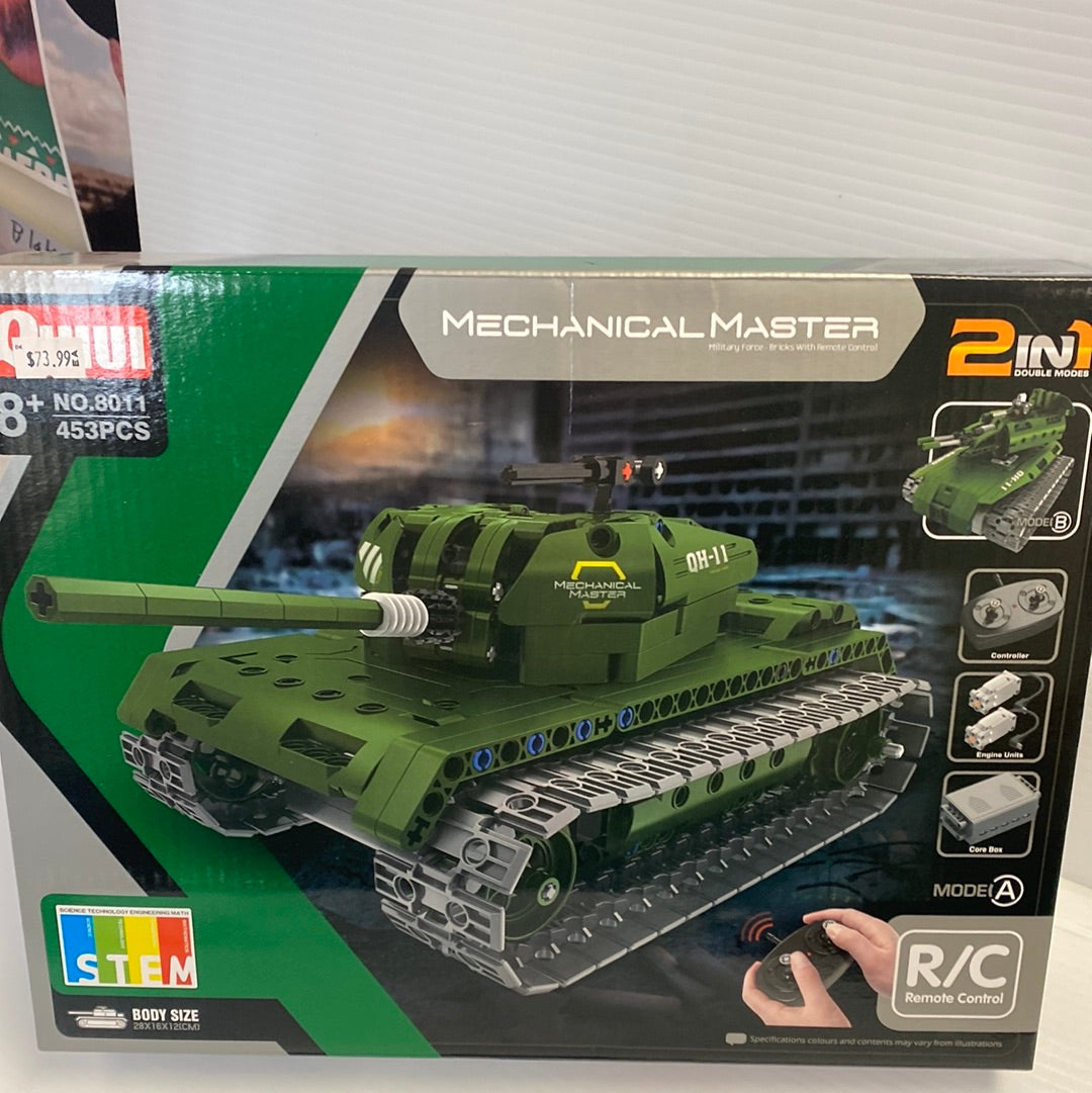 Green remote-controlled tank model kit with launcher, showing two configurations for Qihui QIH08011
