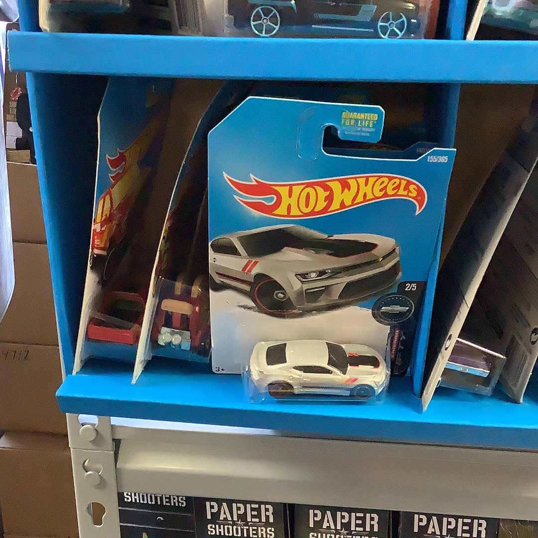 Assorted Hot Wheels cars in blister card packaging for UPD FDY58-K910 l Assorted