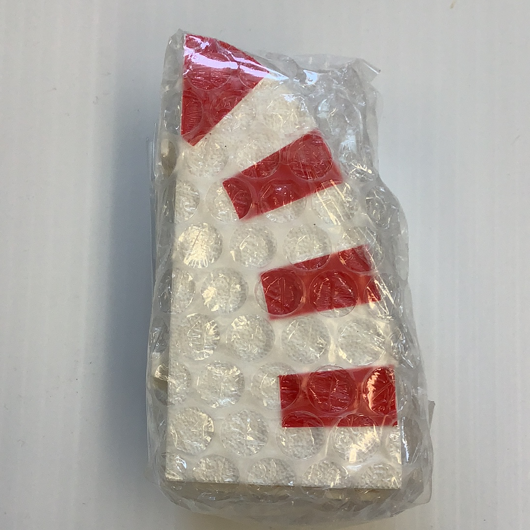 Red and white striped border ends for crafts, packaged in plastic for Ninco 10216