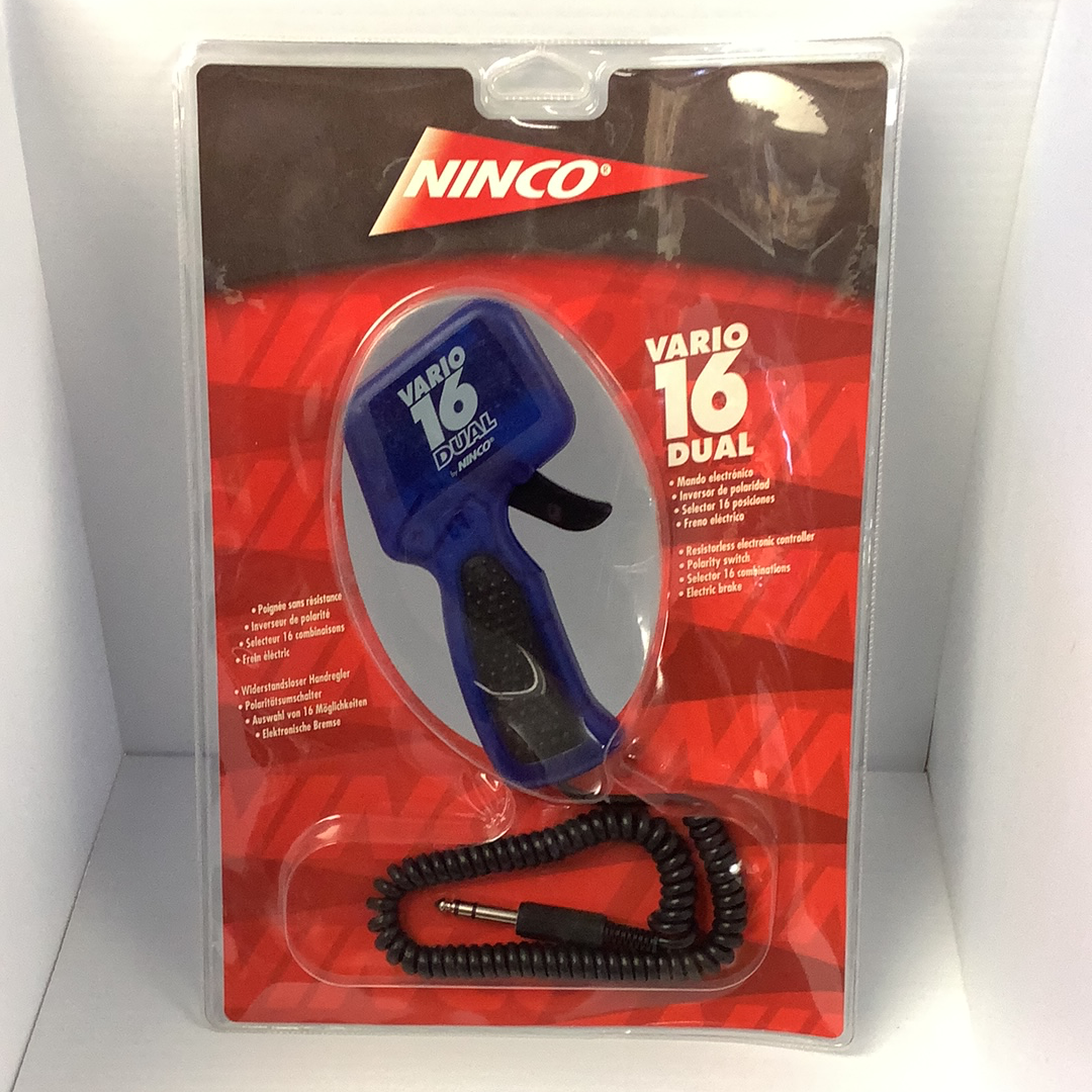 Electronic controller with cord, packaged in a clear plastic box for Ninco 10406