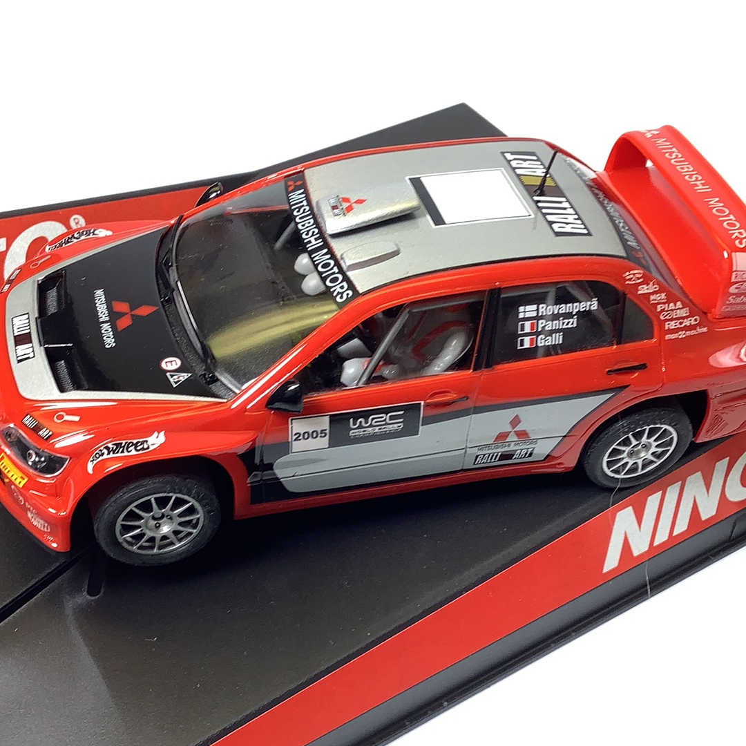 Red and silver 2005 Mitsubishi WRC show car model for NINCO 50394