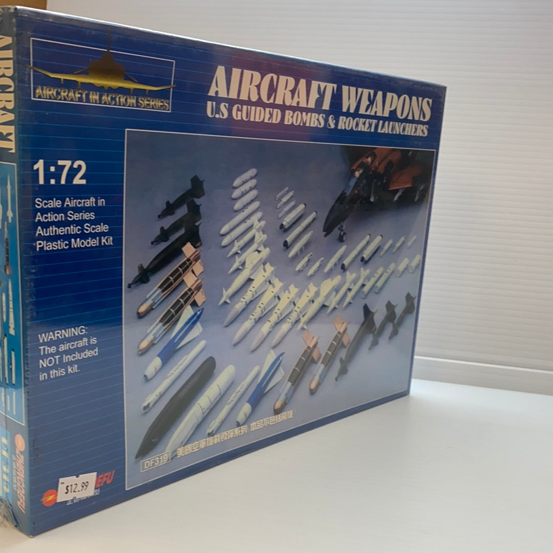 Model kit box art showing various scale aircraft weapons and launchers for Zhengdefu