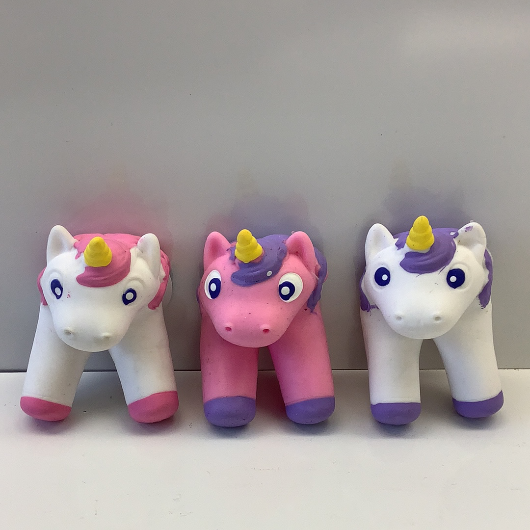 Three colorful unicorn finger puppets: pink, purple, and white for IMEX-Toys 88455NV