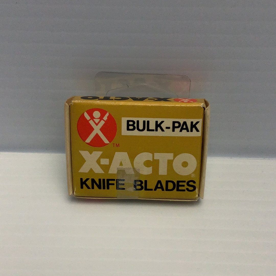 Box of X-ACTO No. 11 knife blades, bulk pack for X611