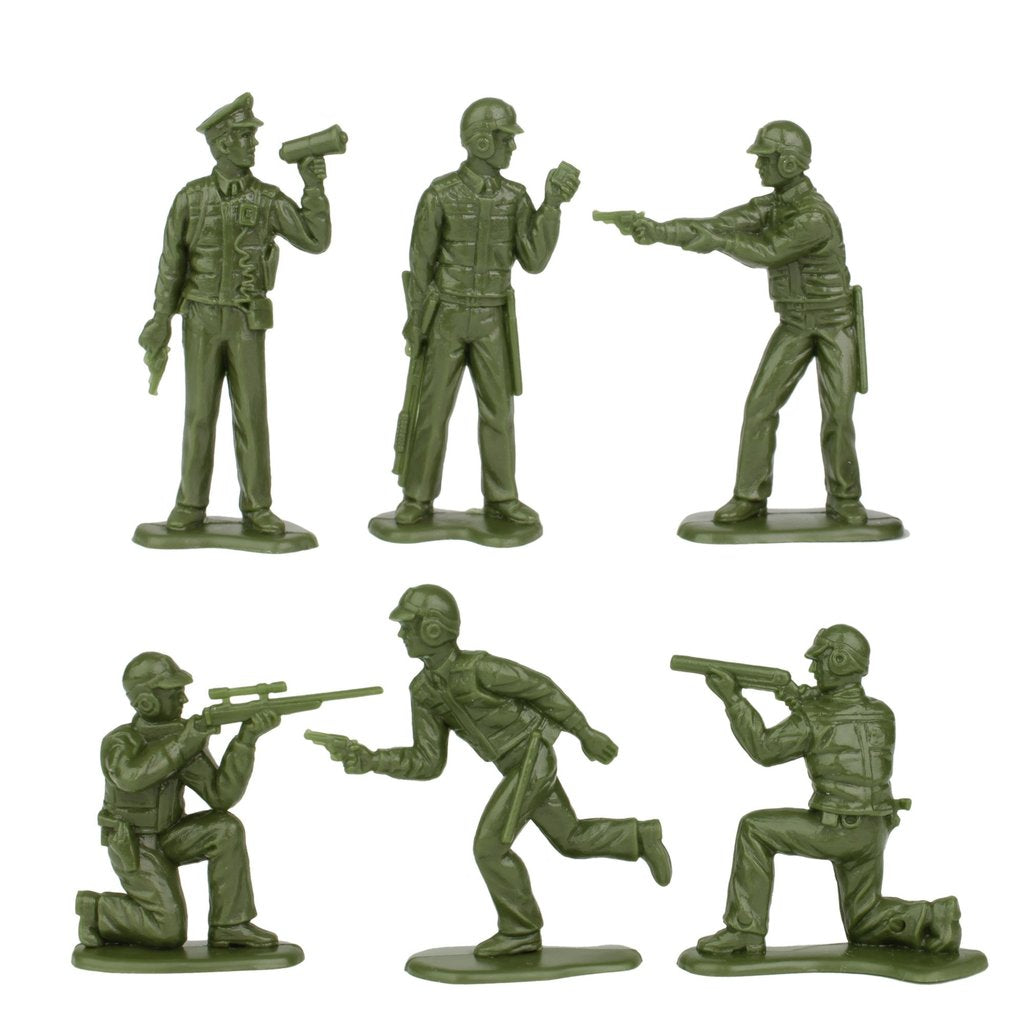 Set of three-dimensional miniature figures in olive green, depicting soldiers in various poses for Tim Mee 17520