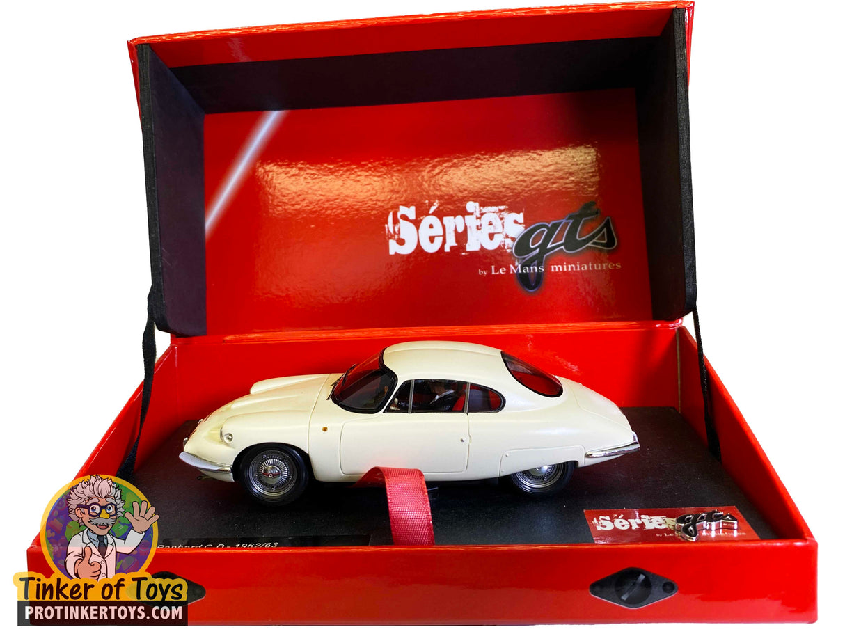White Panhard C.D. 1962/63 slot car in open red box for Series GTS 132047