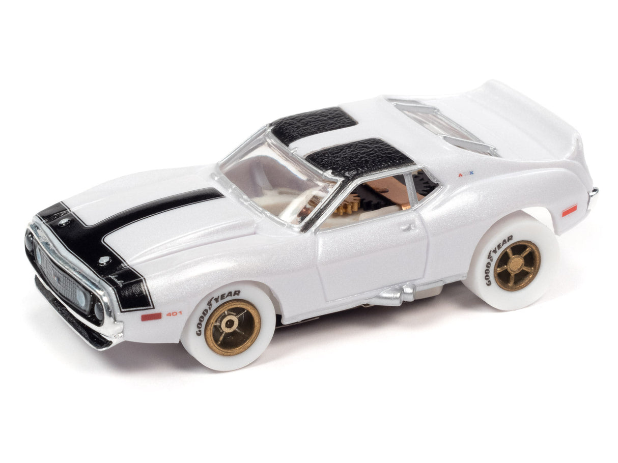 White slot car with black racing stripes and gold wheels for Auto World SC373