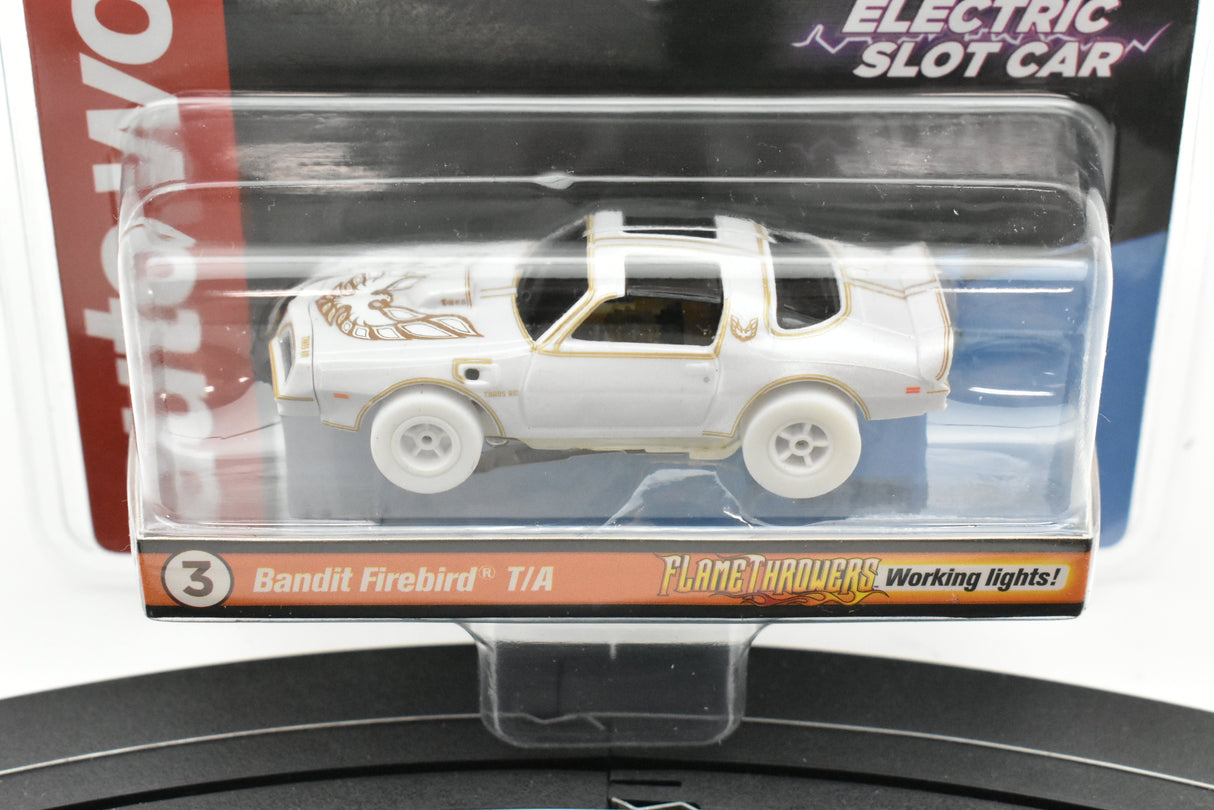 White slot car replica of a classic muscle car for Auto World KITT, front view