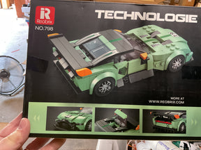 Green and black building block model of a 1/24 Aston Martin DB12 for Reobrix REO00798