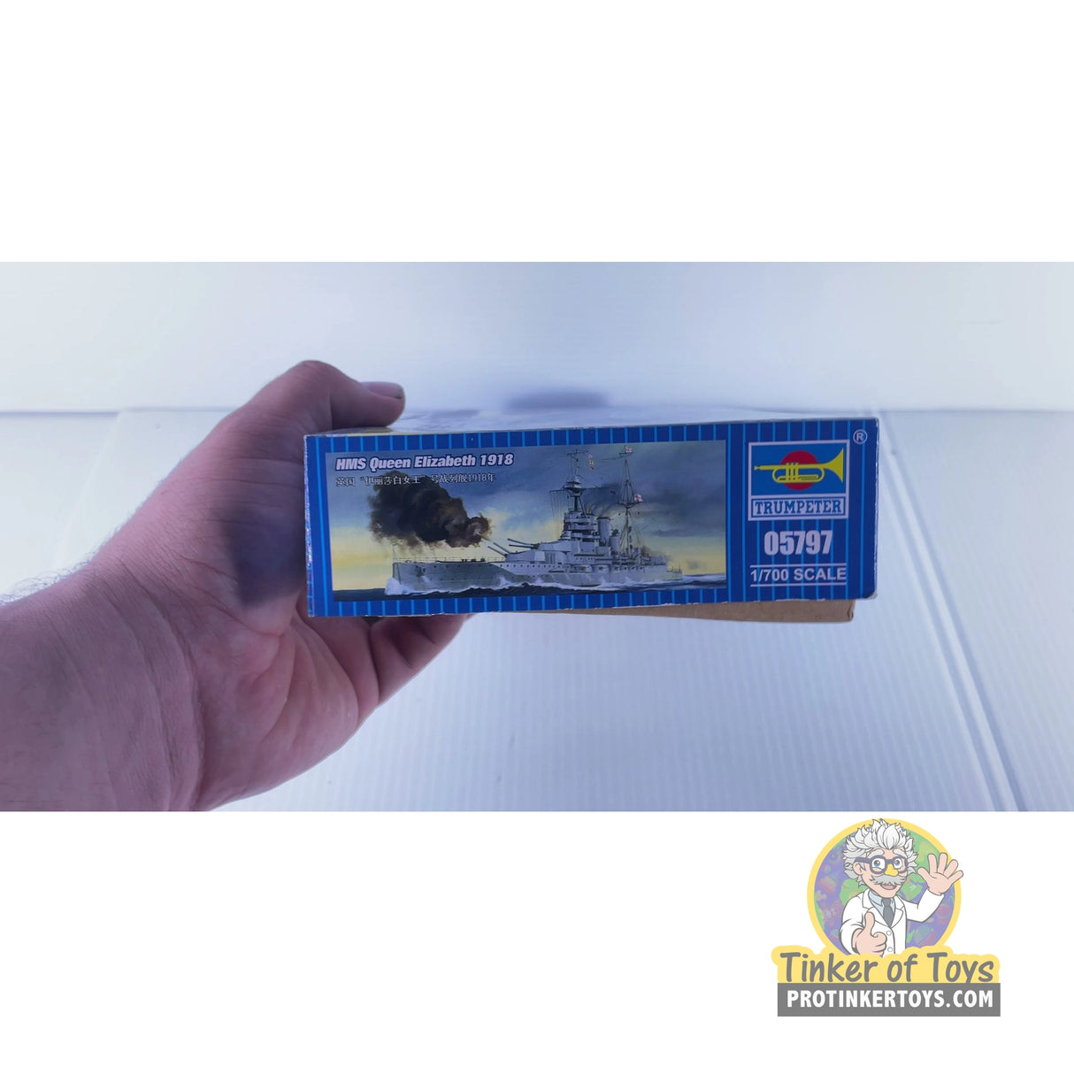 HMS Queen Elizabeth 1918 1:700 | 05797 | Trumpeter