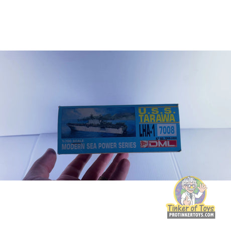 U.S.S. Tarawa LHA-1 1:700 | 7008-2400 | DML