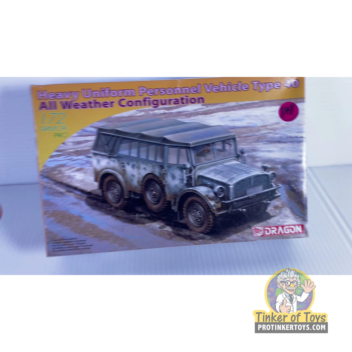 Heavy Uniform Personnel Vehicle Type 40 All Weather Configuration 1:72 | 7421 | Dragon