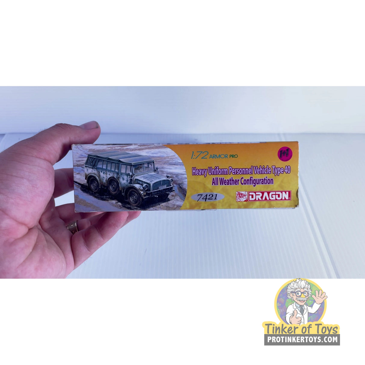 Heavy Uniform Personnel Vehicle Type 40 All Weather Configuration 1:72 | 7421 | Dragon