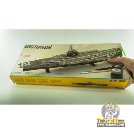 USS Forrestal 1:720 | 559 | Needs Brand Review