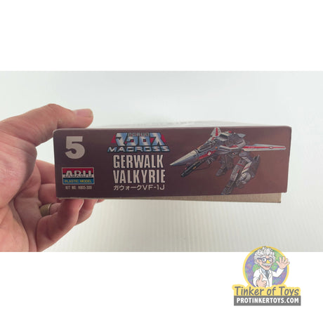 VF-1S Valkyrie Battroid Mode 1:100 | PENDING-1692001-07071535-C204 | Arii