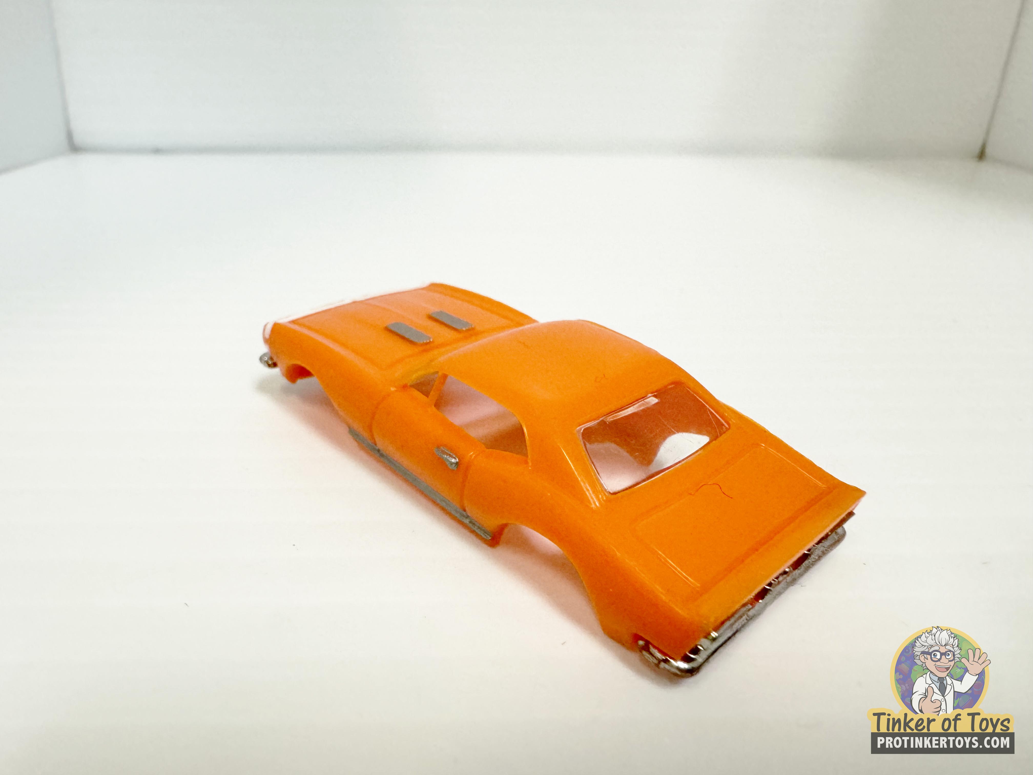 1967 Camaro Orange White Stripe | MM02061 | Model Motoring