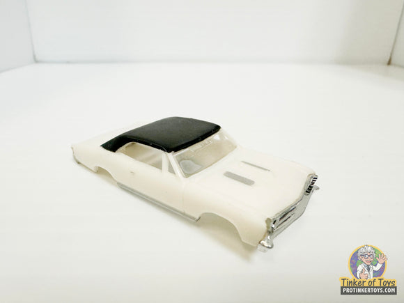 1967 Chevelle SS Vinyl Top White Black | MM04080 | Model Motoring