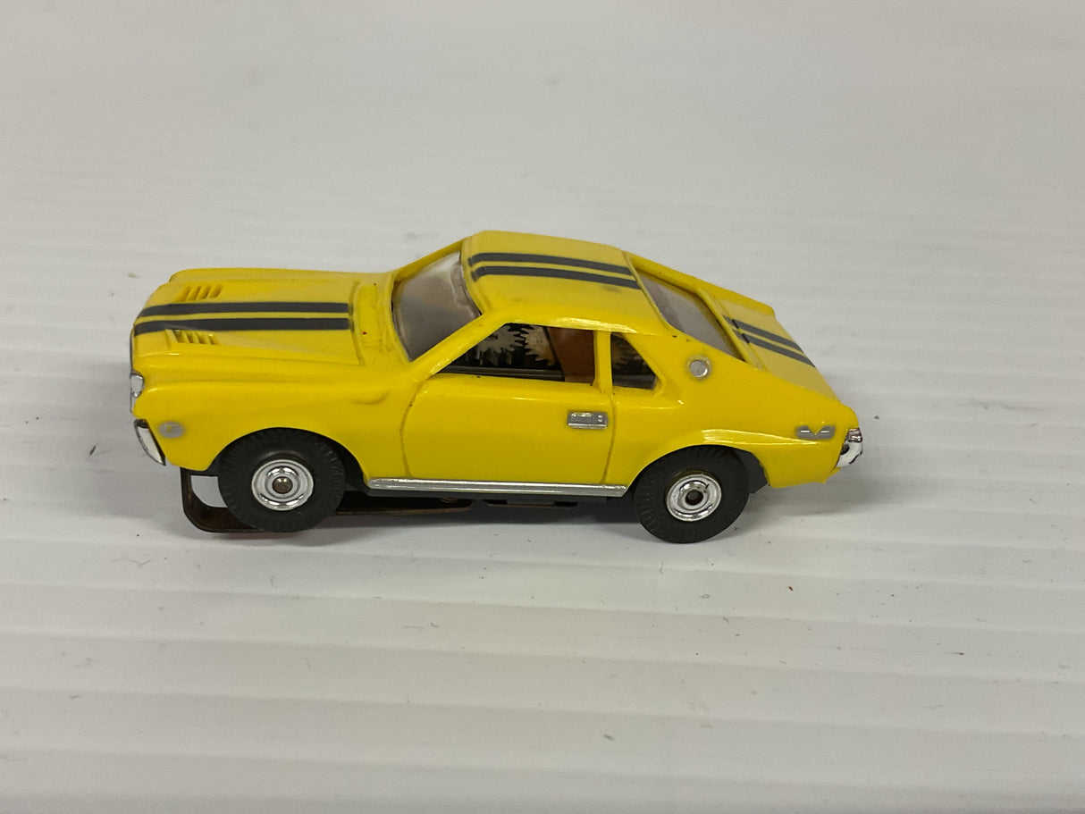 Aurora AFX AMX Yellow Thunder-jet  | 1414 | Aurora - AFX- Model Motoring