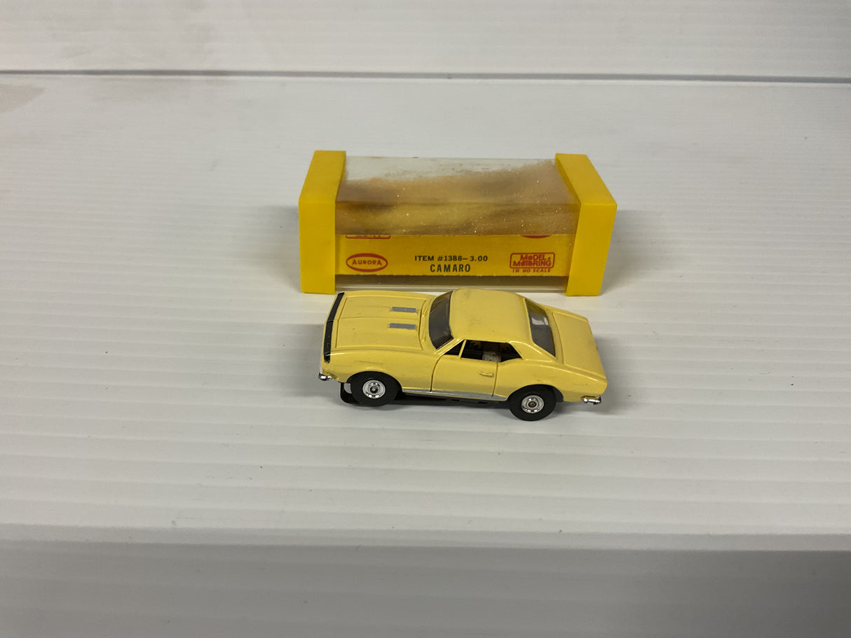 Aurora AFX Camero 1967-70 Yellow/Black Stripe Thunder-jet  | 1388 | Aurora - AFX- Model Motoring