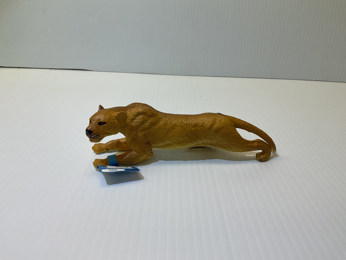Small, brown figurine of a lioness in a low, resting pose for Mamejo MAJ55053